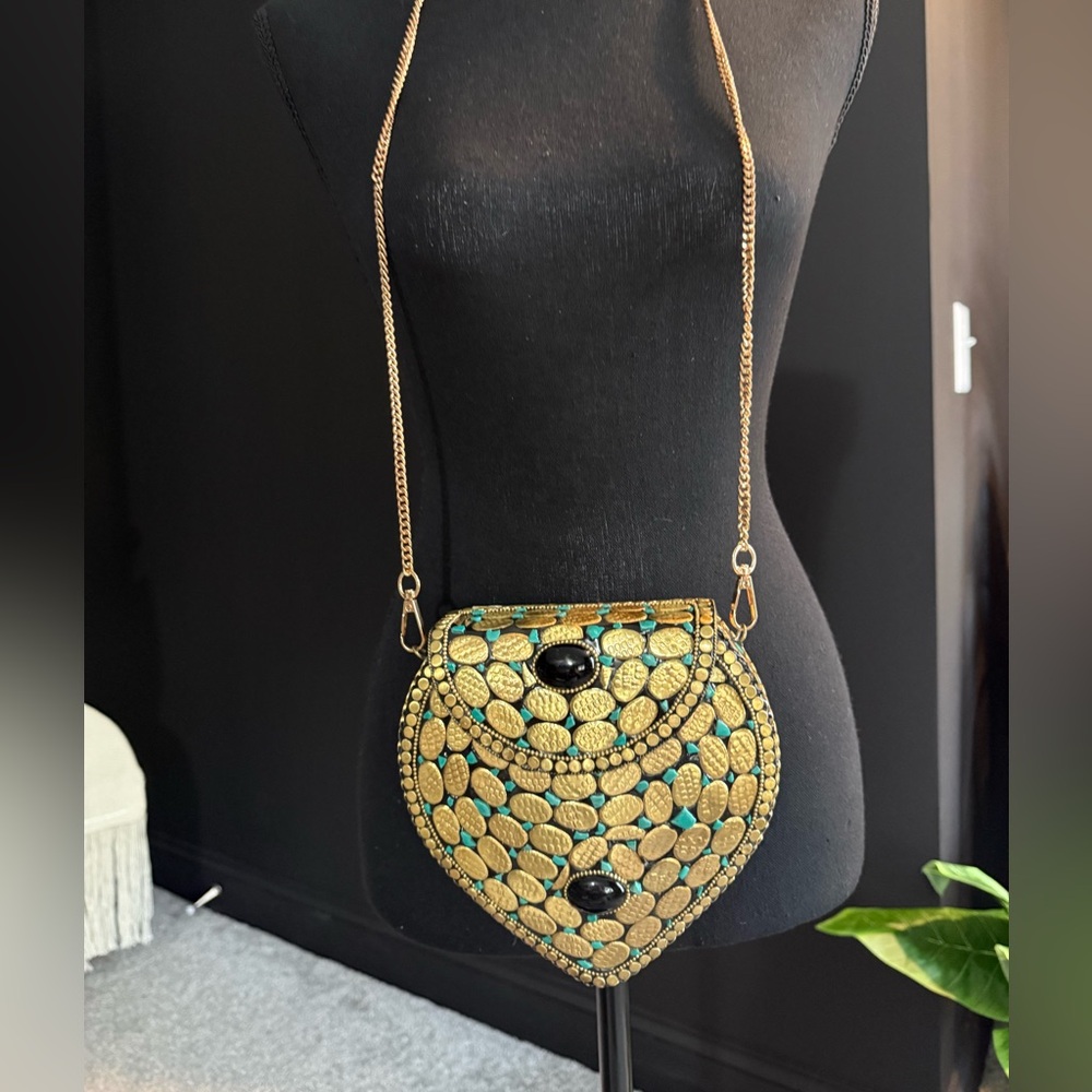Elegant Gold and Green Crossbody Bag